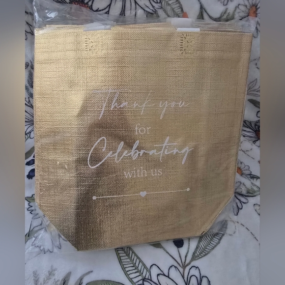 Elegant Gold Thank You For Celebrating With Us Gift Bags & Ribbon 25 Count - Picture 8 of 9